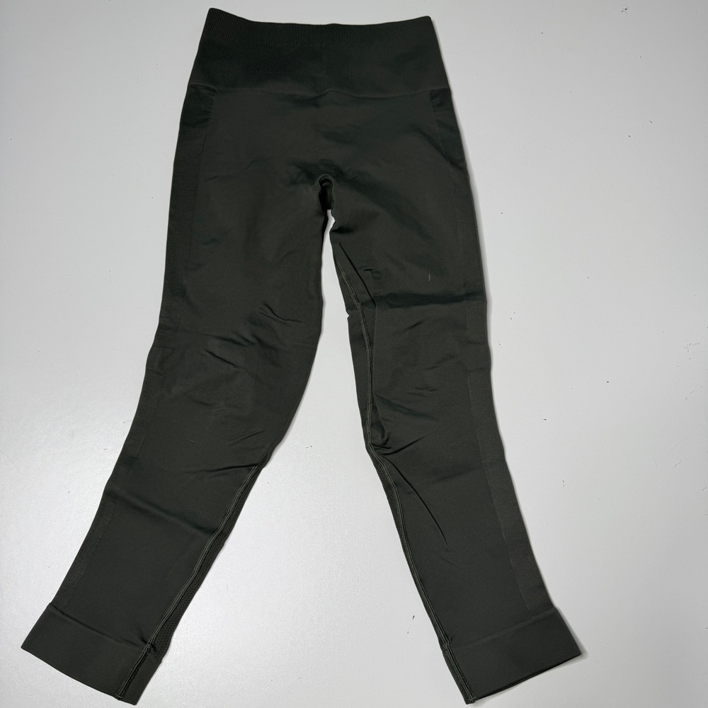 Lululemon dark gray seamless leggings size 6